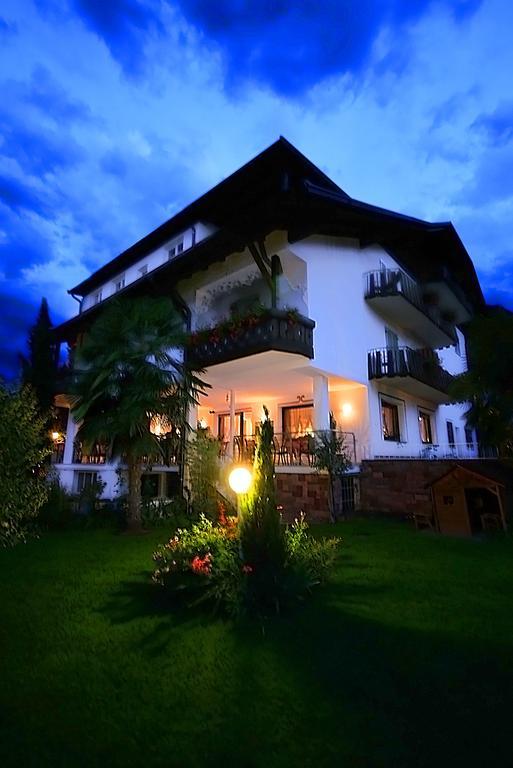 Residence Reinhild Налес Екстериор снимка